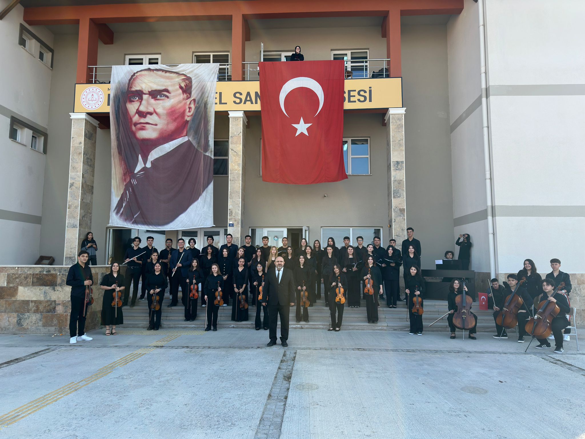 Cumhurbaşkanlığı Senfoni Orkestrası'ndan sonra 100. Yıl Marşı Kayseri’de ilk kez yankılandı